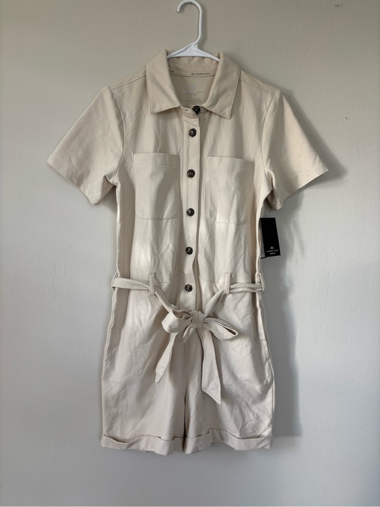 Andrew Marc Other - Andrew Marc Twill Romper Women’s Size Size Small Sand Short Sleeve Pockets NEW